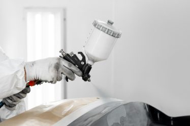 zapewnienia skutecznej ochrony przed cieczami