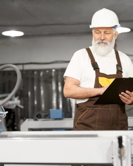 kontroler sprawdzający przygotowanie podłoża